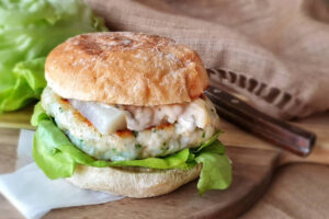 Lee más sobre el artículo HAMBURGUESA DE MERLUZA